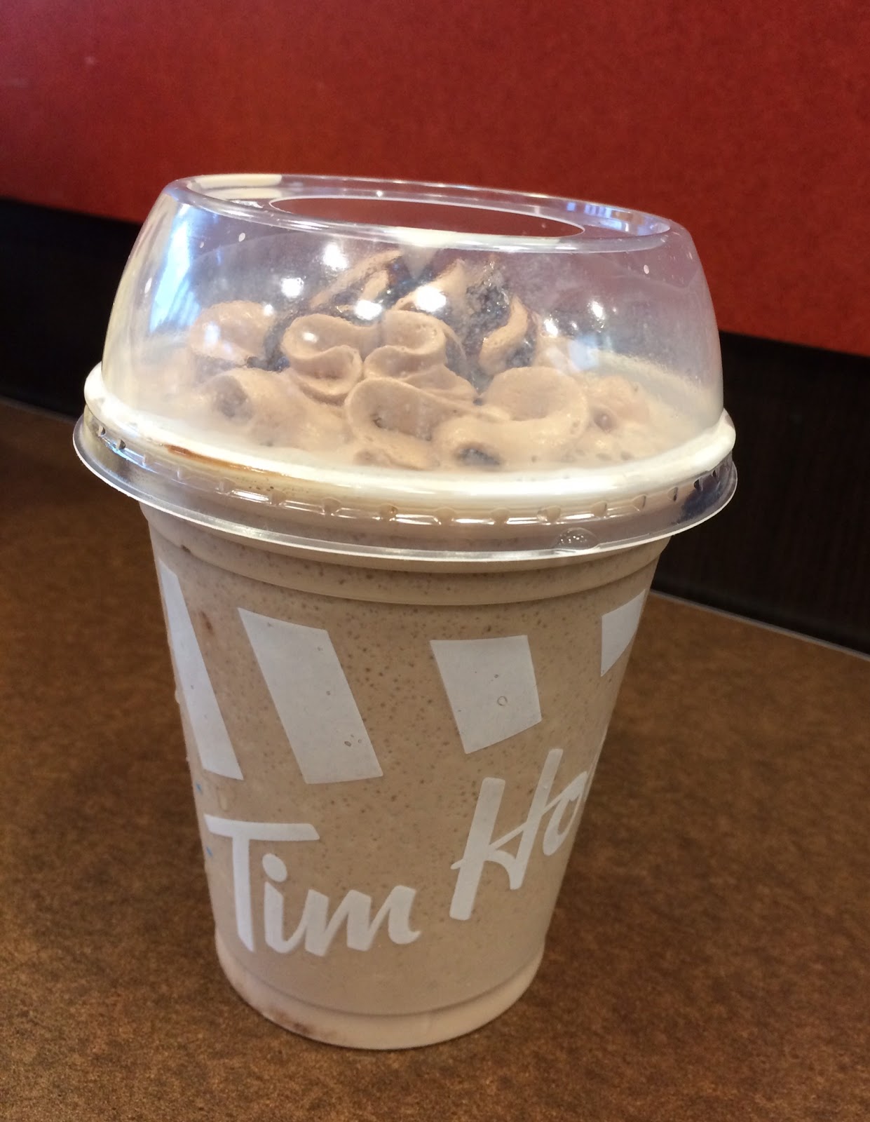 Chocolat Crémeux Givré From Tim Hortons / ティム・ホートンズのクリーミーチョコレートチル I'm