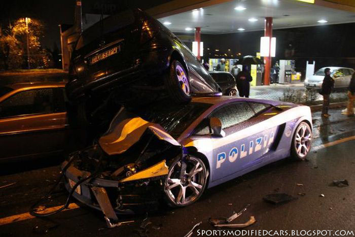 Lamborghini Gallardo Italian Police Car Crashed Sport Cars