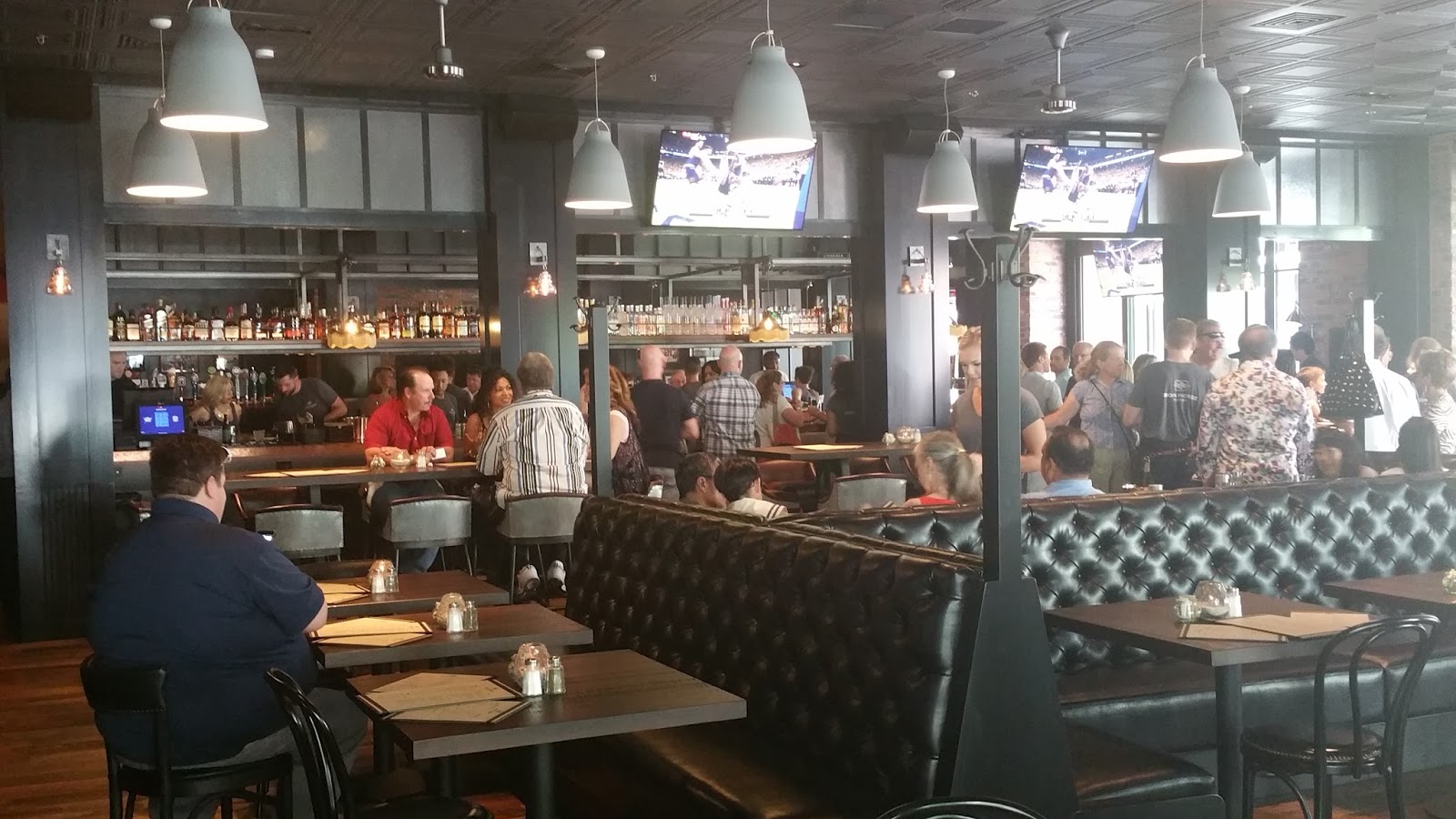 New R Street Complex Iron Horse, Roxie, Dos Coyotes Munchie Musings