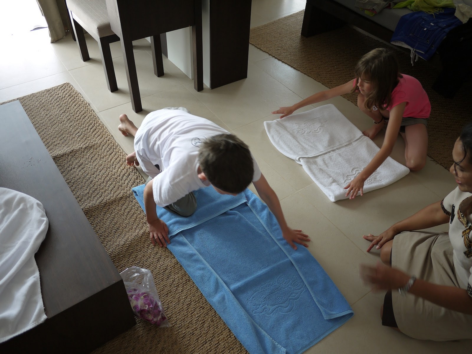 Otter's Tales How to make a towel monkey