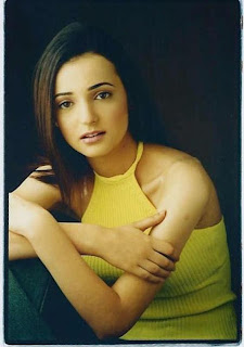 sanaya irani wallpaper sanaya irani wallpaper