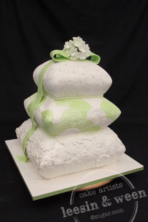 Penang Wedding Cakes by Leesin Lace Pillow Wedding Cake