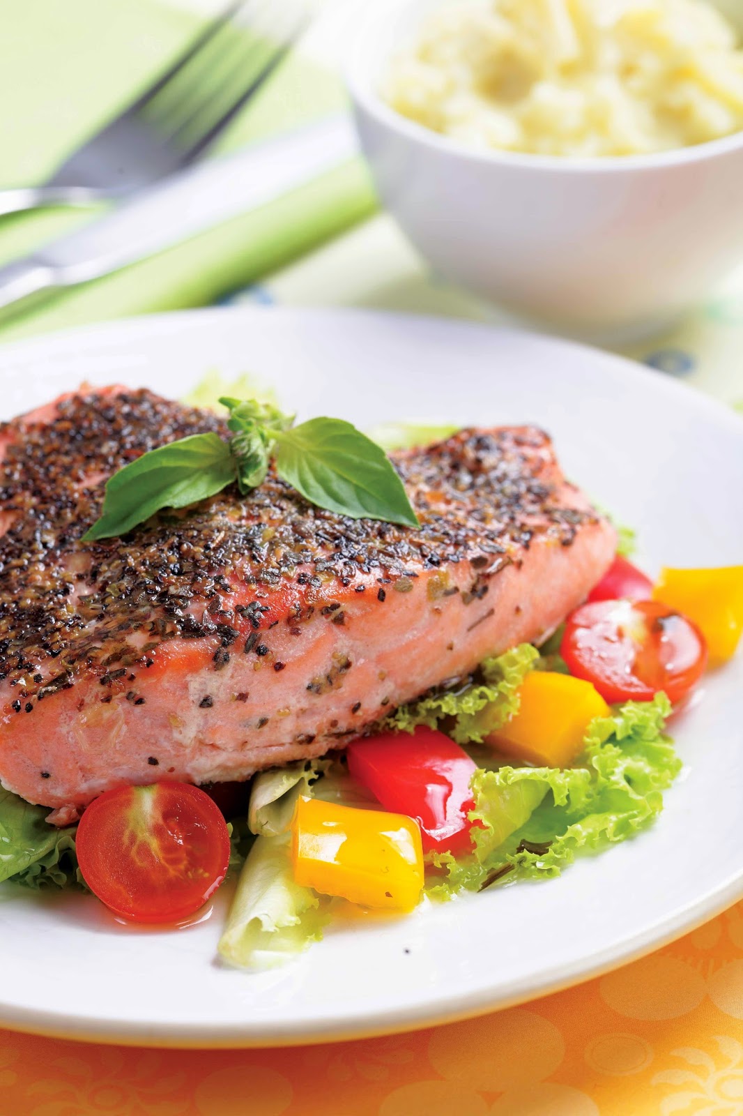 BLACK PEPPER SALMON STEAK