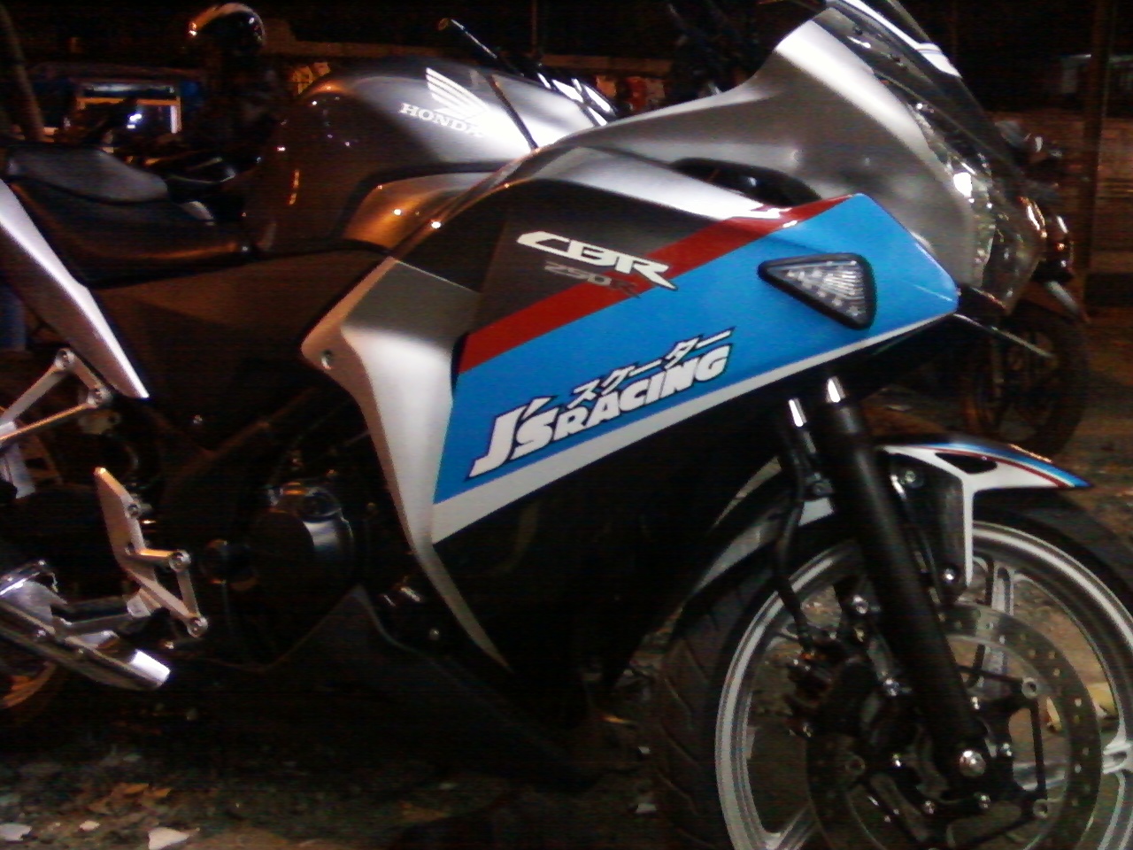 GAMBAR FOTO Cutting Sticker Cbr 250 Oto Trendz