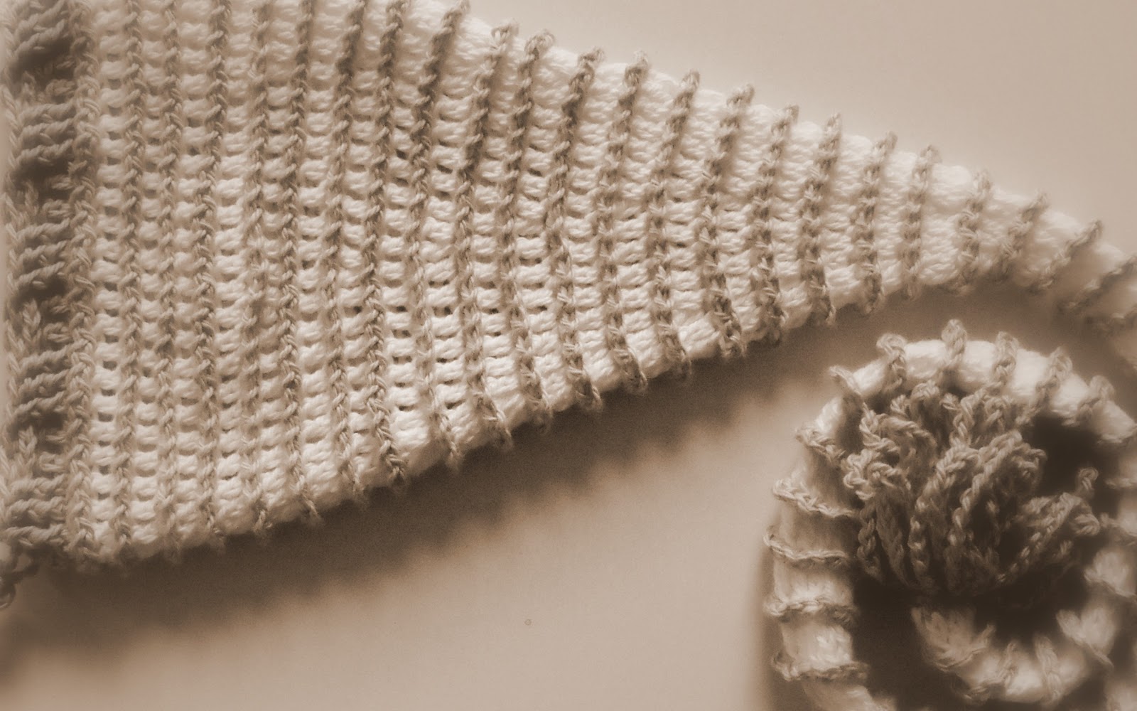 MICROCKNIT CREATIONS: Perfect Crochet Hat CHRISTMAS SANTA ...