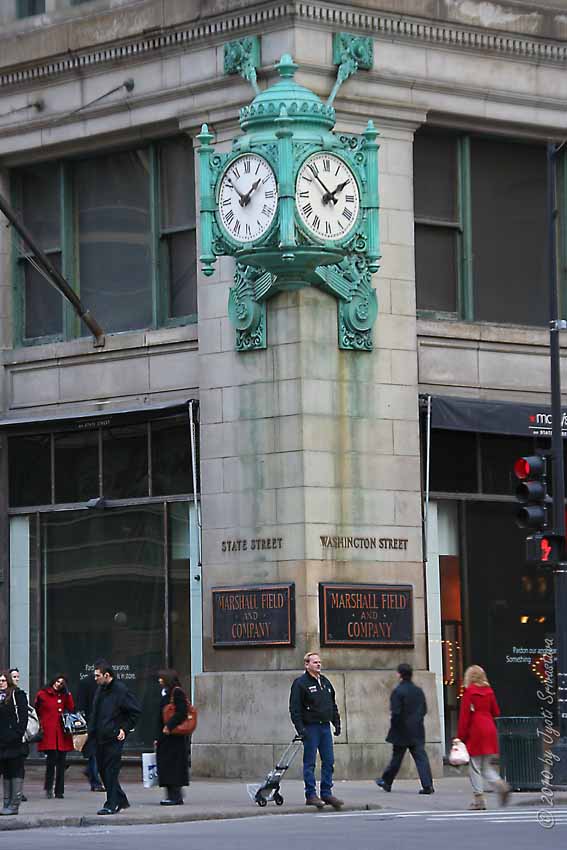 Public Art in Chicago Loop Clocks