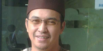 Kumpulan Foto Terakhir Uje Sebelum Ustadz Jeffry Al Buchori Wafat YrfPPYF0pP Kumpulan Foto Terakhir Uje Sebelum Ustadz Jeffry Al Buchori Wafat