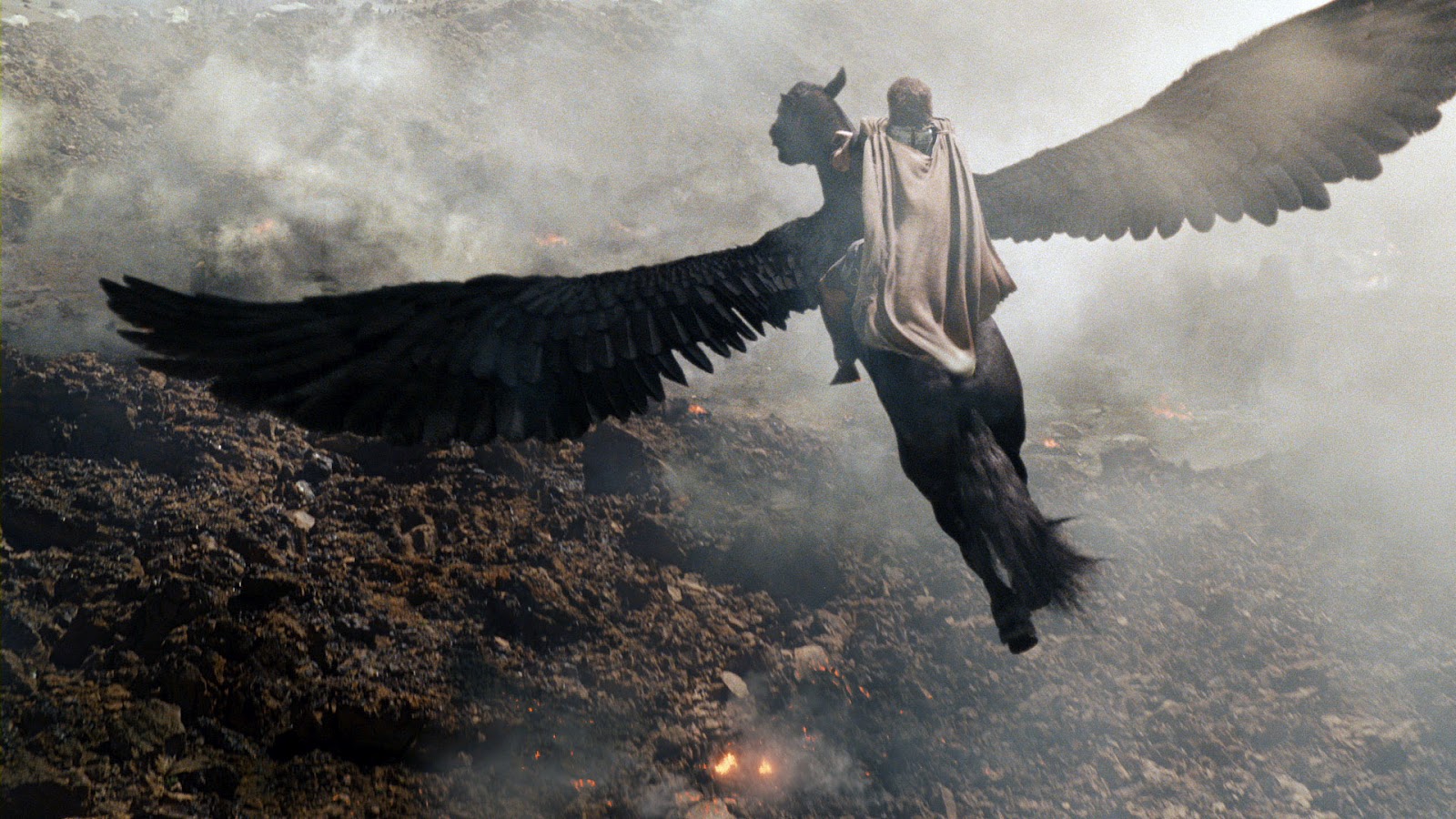 http://2.bp.blogspot.com/-sqk8H8ntEH8/UCtzSeYEPJI/AAAAAAAAMyQ/3sPvDeoN3TE/s1600/wrath-of-the-titans-sam-worthington-pegasus.jpg