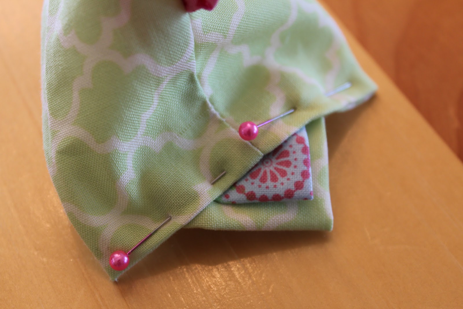 Chicken Pin Cushion Tutorial & Giveaway