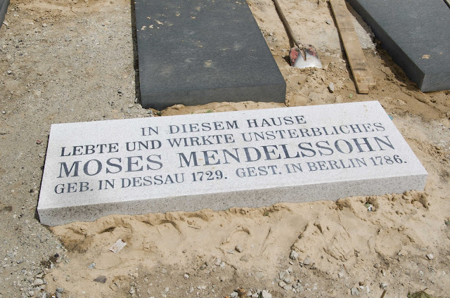 Baustelle Denkmal für Moses Mendelssohn, von Micha Ulm, Spandauer Straße 68, 10178 Berlin, 02.06.2015