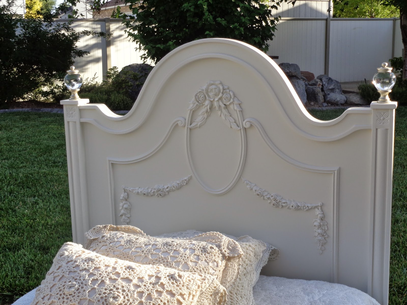 French Garden Treasures French Garden Treasures White Twin Bed with