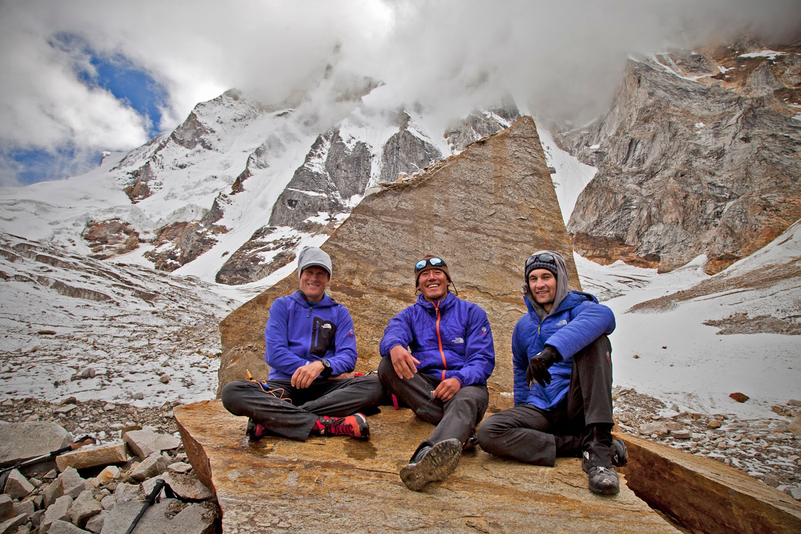 Passion for Movies: Meru [2015] – A Grounded Portrayal of Daring Climbers