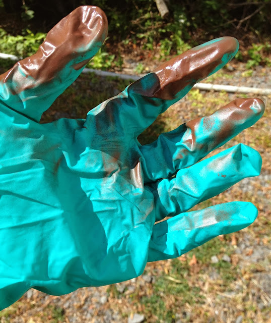 How to Dye a Leather Purse with Spray Paint Color