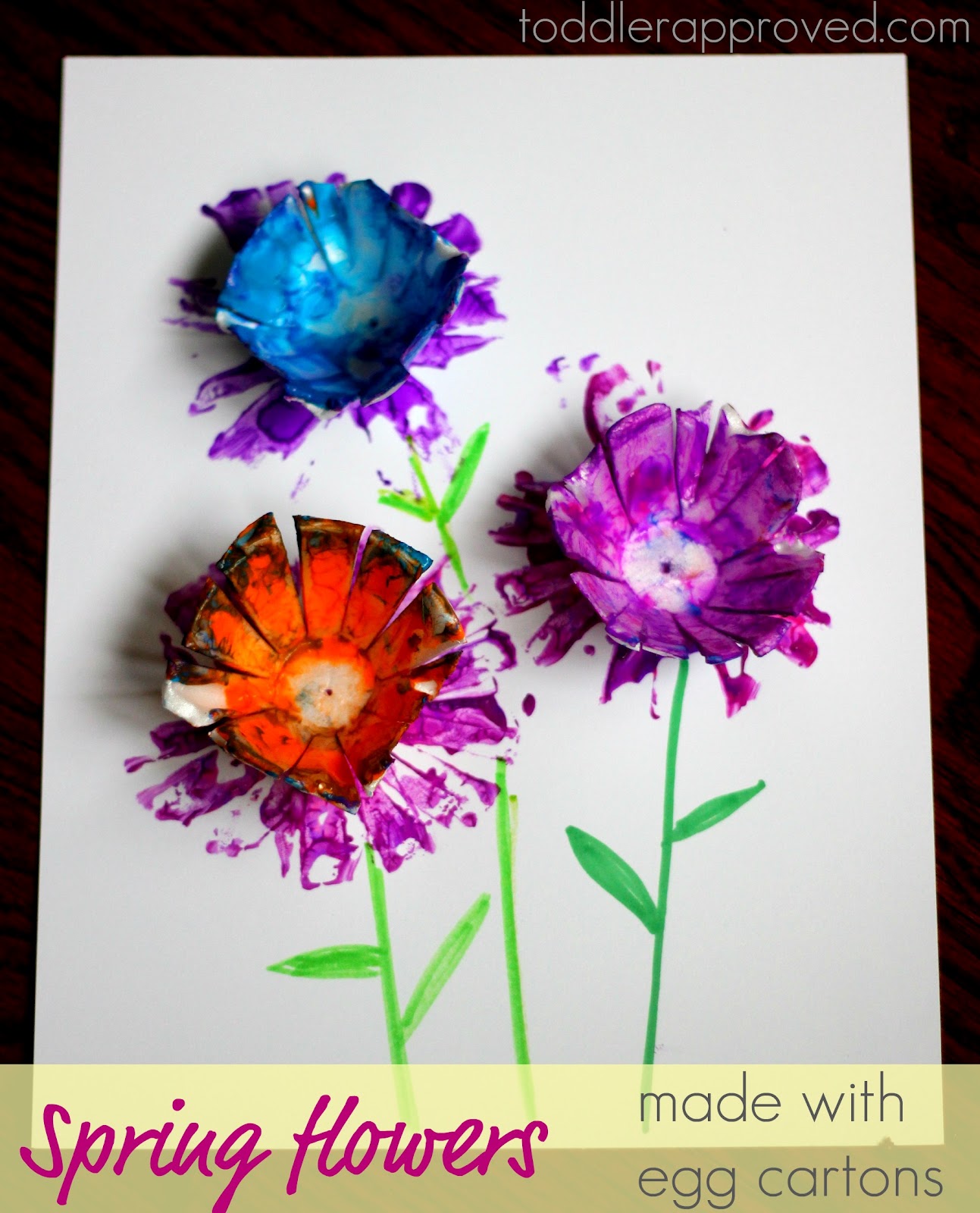 Toddler Approved! Spring Flowers {made with egg cartons}