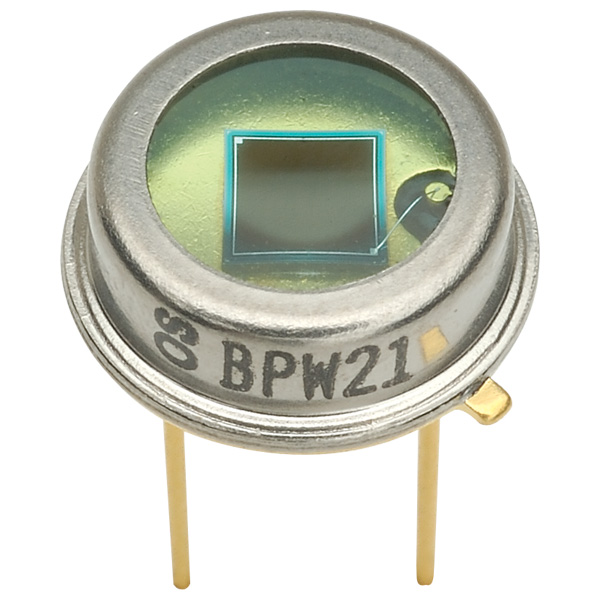 A Sensitive photodetector using MOSFETs