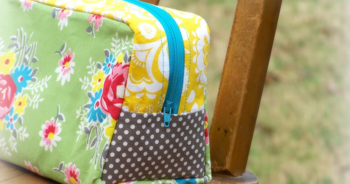n' stitches designs WeekendAway Travel Bag Pattern Review