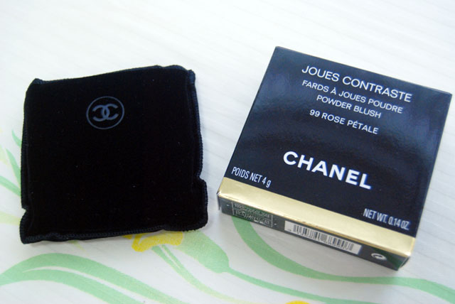  Chanel Joues Contraste Powder Blush No. 72 Rose Initial for  Women Blush, 0.18 Ounce : Face Blushes : Beauty & Personal Care