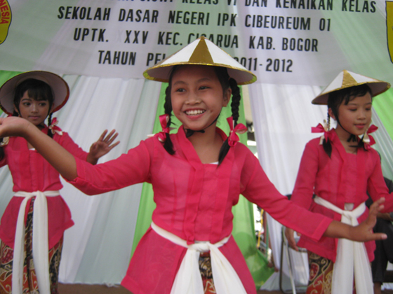 Budaya dan Pariwisata Tari Tani Budaya dan Pariwisata Tari Tani