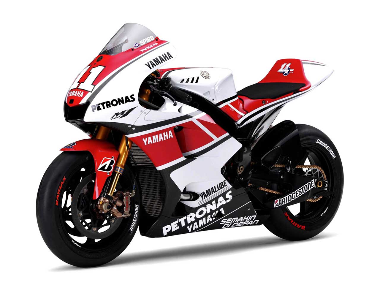 http://2.bp.blogspot.com/-syCxrxDZqHw/TpEzfaISl2I/AAAAAAAAB1w/1r8s1mJeS1M/s1600/Yamaha+YZR-M1+Wallpaper.jpg