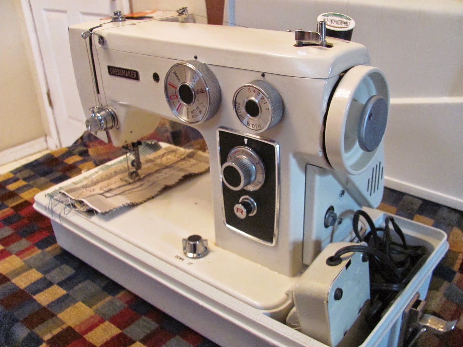 My Sewing Machine Projects Dressmaker SL 2010