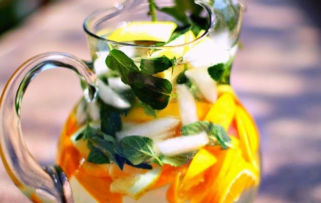 A Recipe For Fat Flush Water (It Literally Flushes Fat) A Recipe For Fat Flush Water (It Literally Flushes Fat)