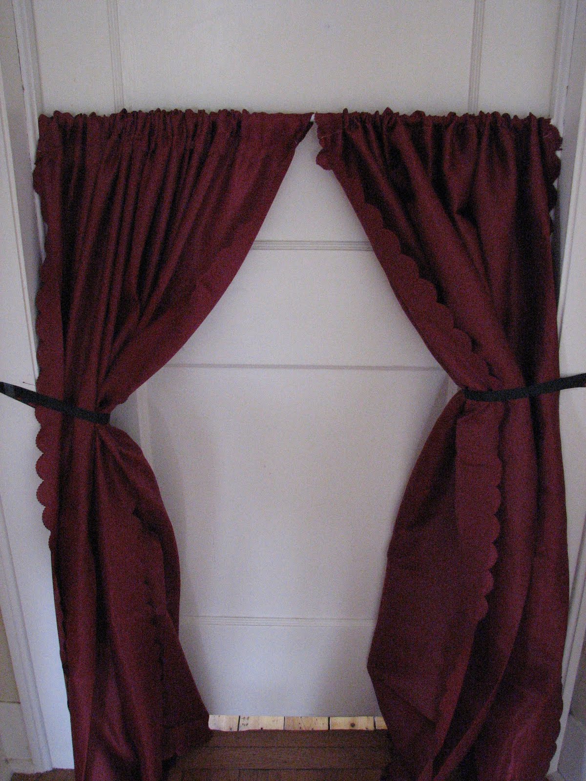 The Simple Craft Diaries Grand Theatre Curtain/Puppet Show