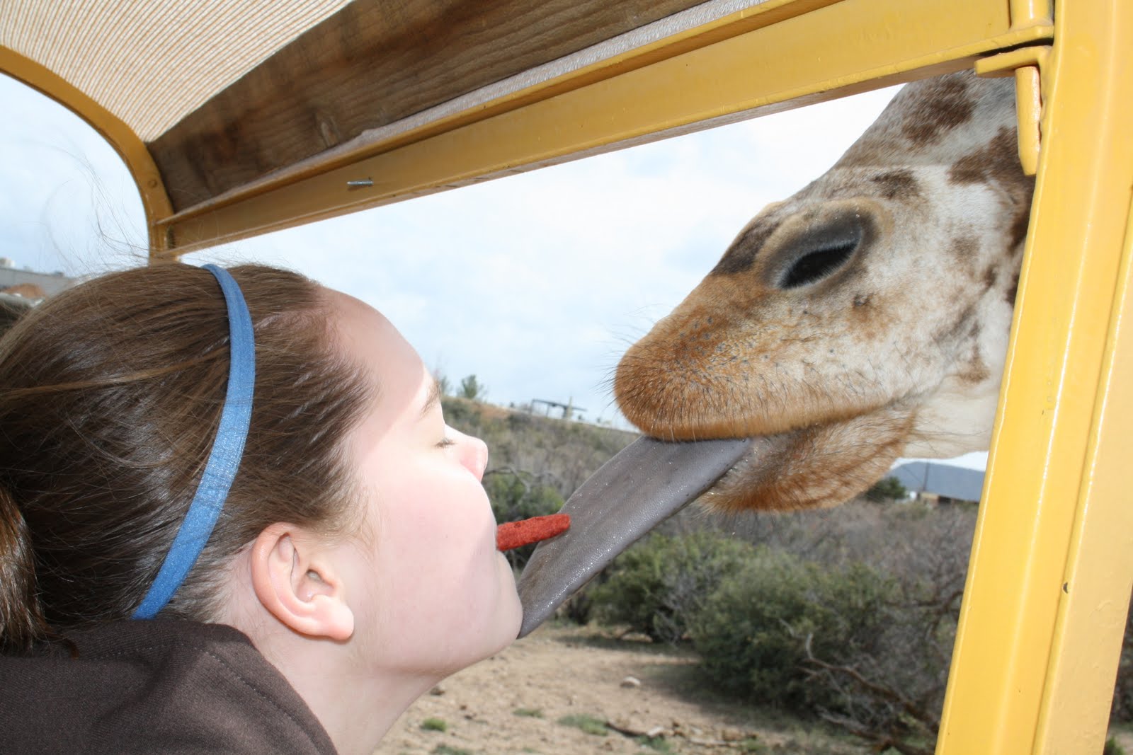 Behind the White House Doors Wet and Juicy Kisses/