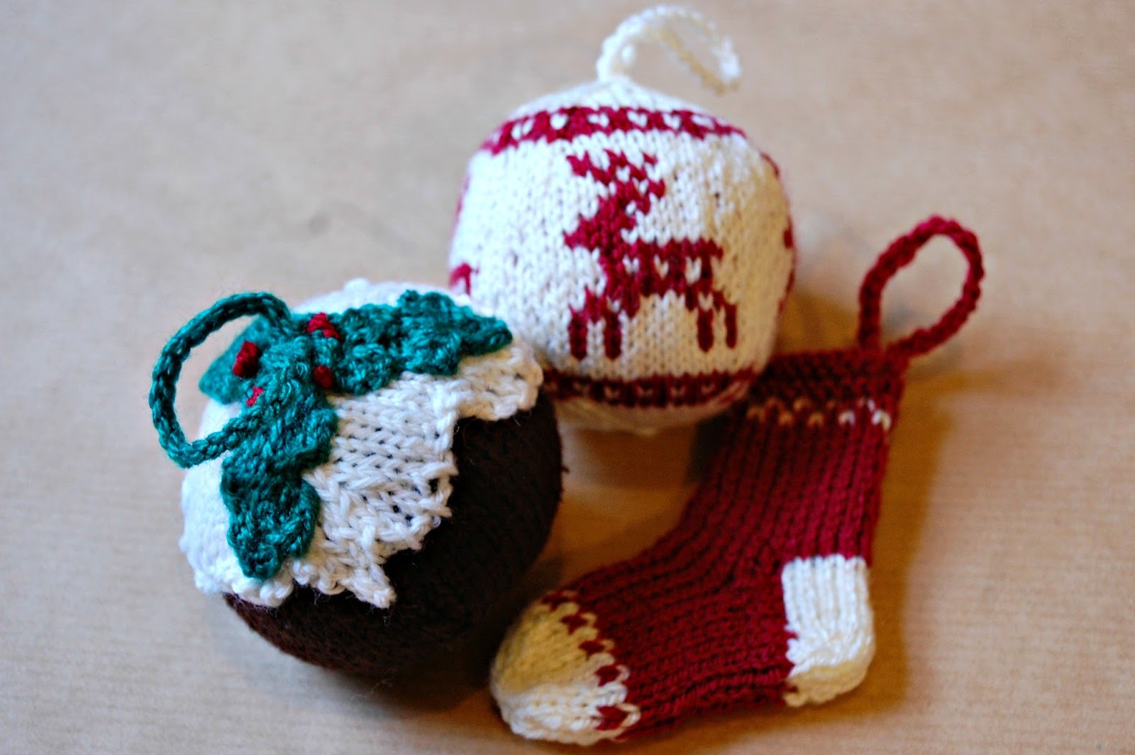 the geeky knitter fo knitted christmas decorations