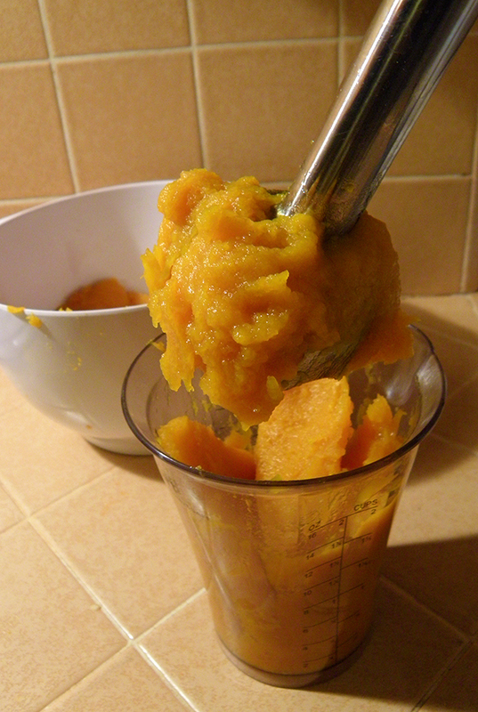 Seasonal Eating DIY Pureed Pumpkin