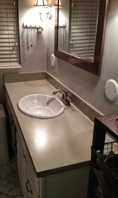... Loves Home Design : Diy Monday- rustoleum countertop paint project