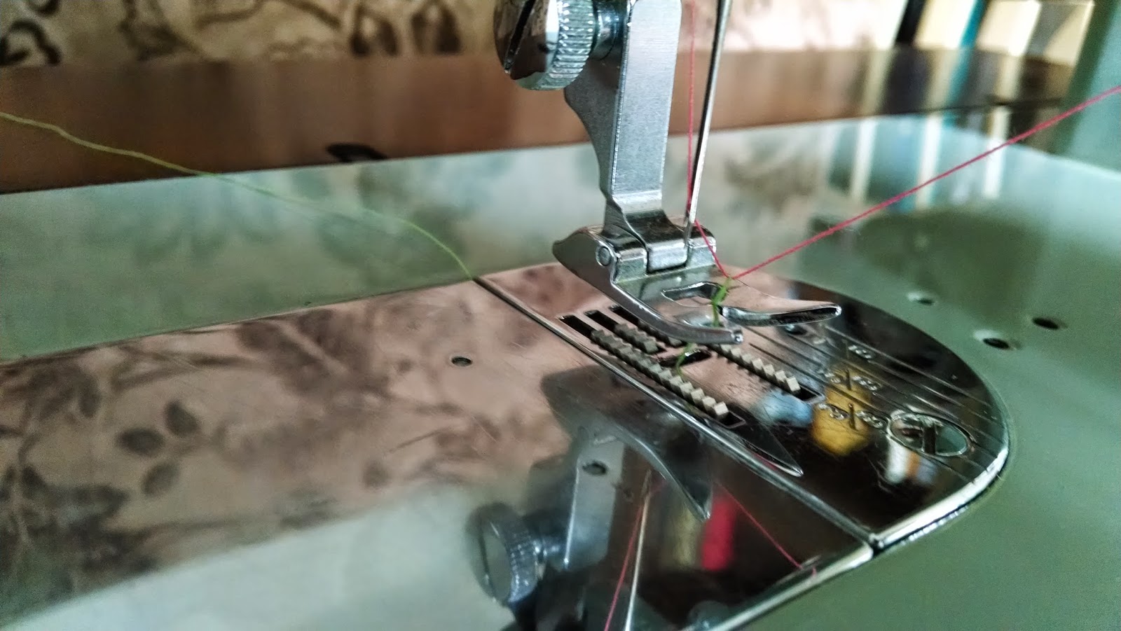 DIY Threading in the bobbin of a Kenmore Model 33 Sewing Machine