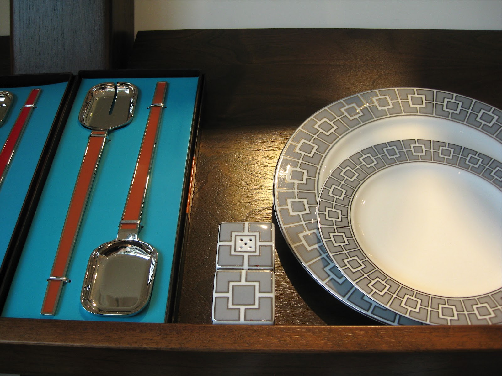 Houses Gardens People Jonathan Adler Opens in Dallas