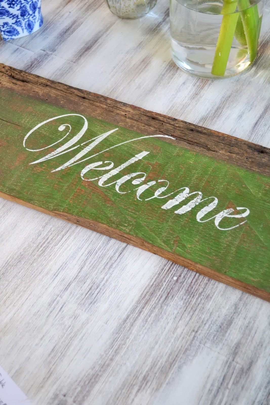 Chalk Paint™ Gold Coast Paint Me White