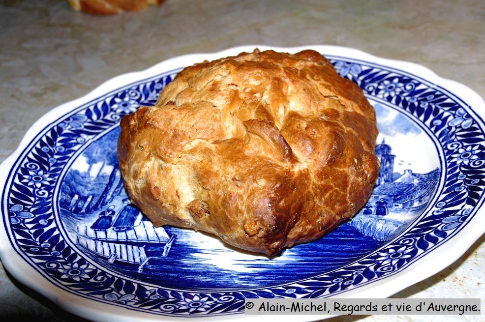 Regards et Vie d'Auvergne, le blog. Recette Auvergnate La Pompe aux