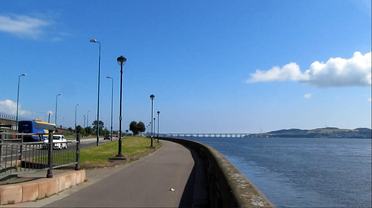 Dundee Photos City of Discovery The River Tay & Riverside Drive Dundee
