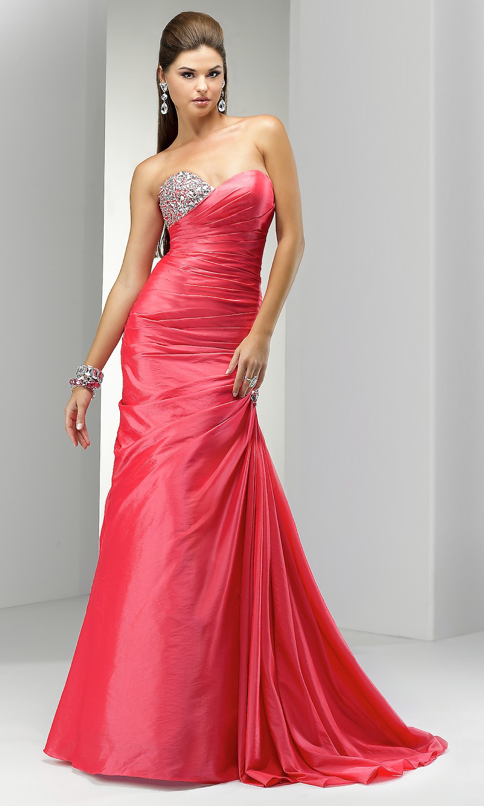 Beautiful and latest long prom dresses, 2012,2013,images, pictures ...