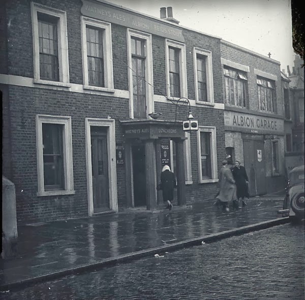 Pubs de Londres hace más de 100 años Pubs+in+London+a+Century+Ago+(24)