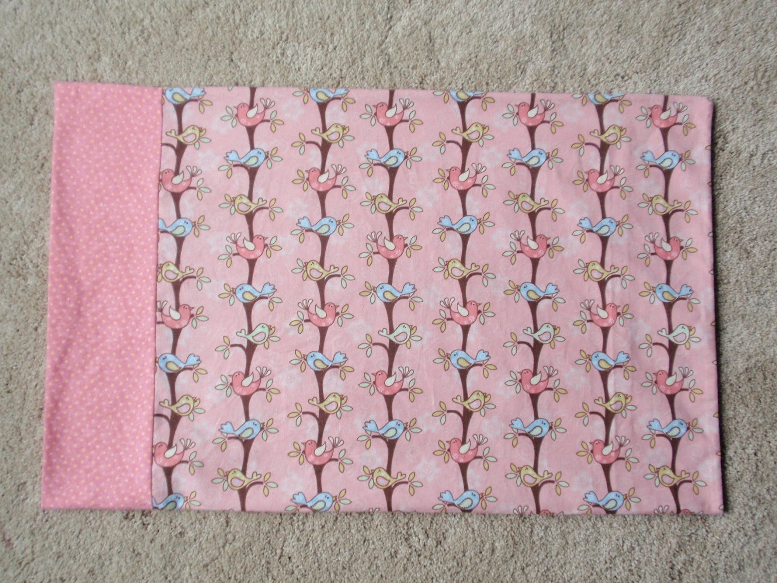 My Old Quilting Soul Pillow Case Tutorial {With Finished Seams}