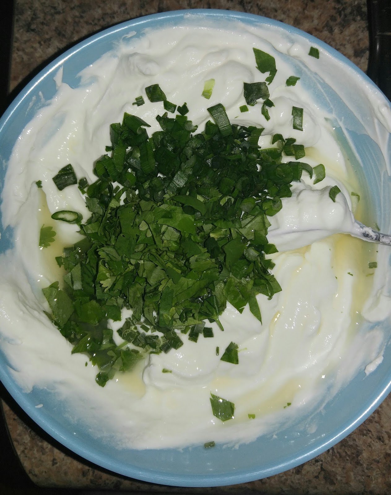 Rebecca's Amazing Creations Kicker Chili with Loaded Sour Cream