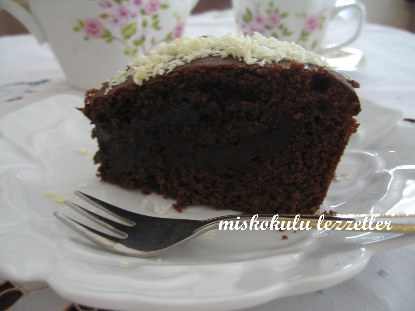 miskokulu lezzetler Muhallebisi İle Pişen Kek