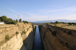El famoso Canal de Corinto