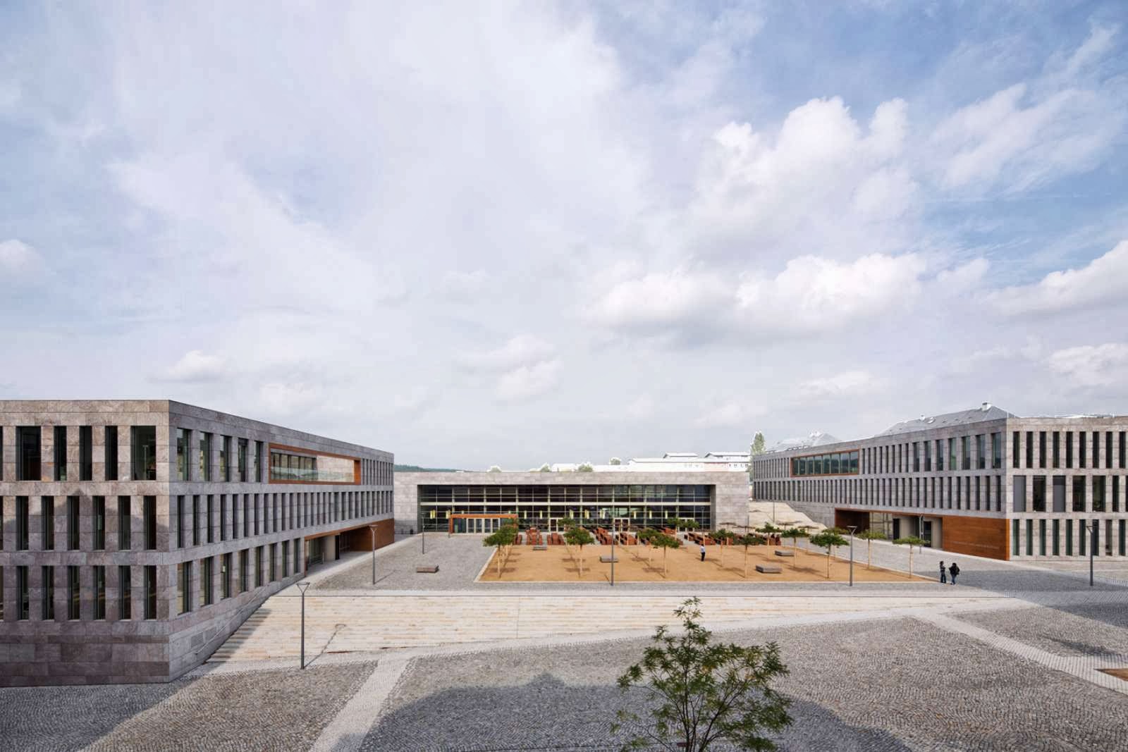 architecture now and The Future FULDA UNIVERSITY AND STATE LIBRARY BY