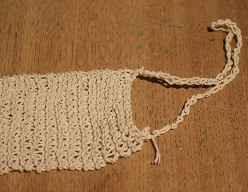 The Shed And Beyond Knitted back scrubber