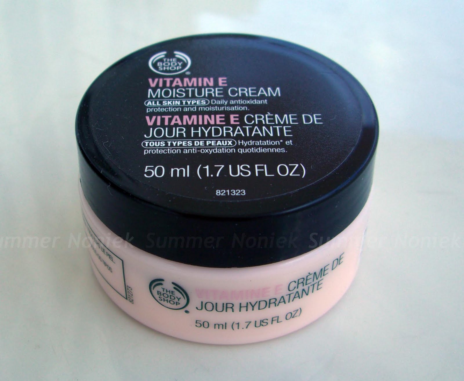 NONIEK The Body Shop Vitamin E Moisture Cream