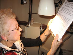 reading lamps for macular degeneration