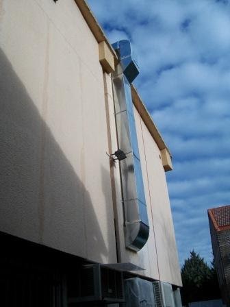 Colocamos e instalamos chimeneas de calderas de comunidades de vecinos