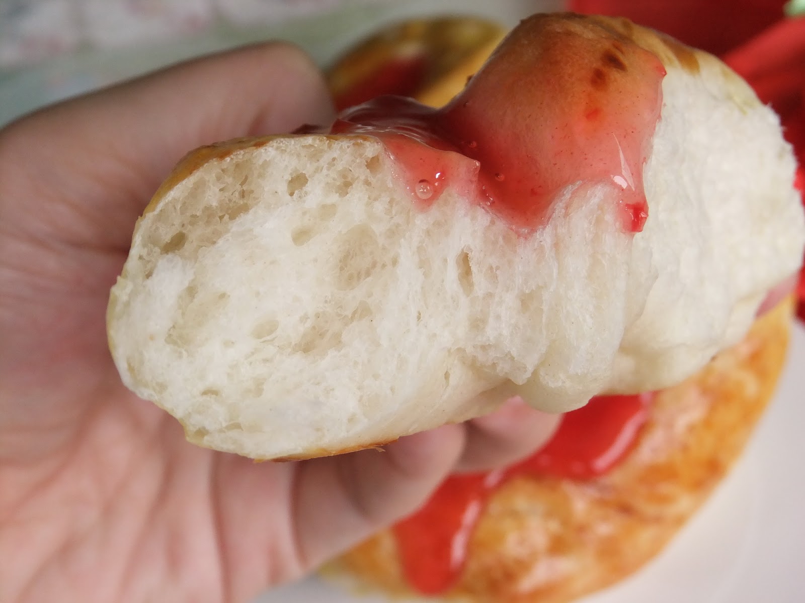 Vivian Pang Kitchen Valentine Buns/ Sponge Dough Method (Overnight)