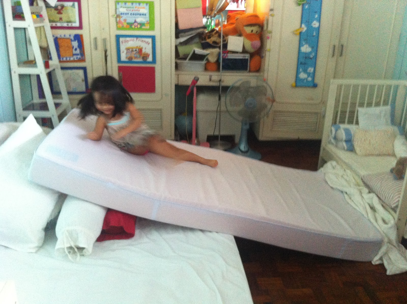 DIY Corporate Mom Make a Mattress Play Area