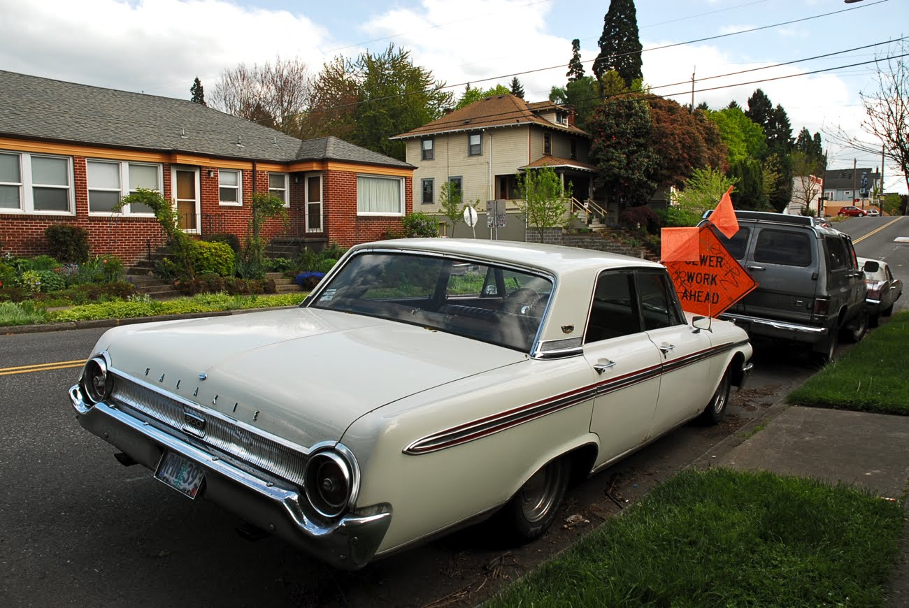 Old Parked Cars 1962 Ford Galaxie 500
