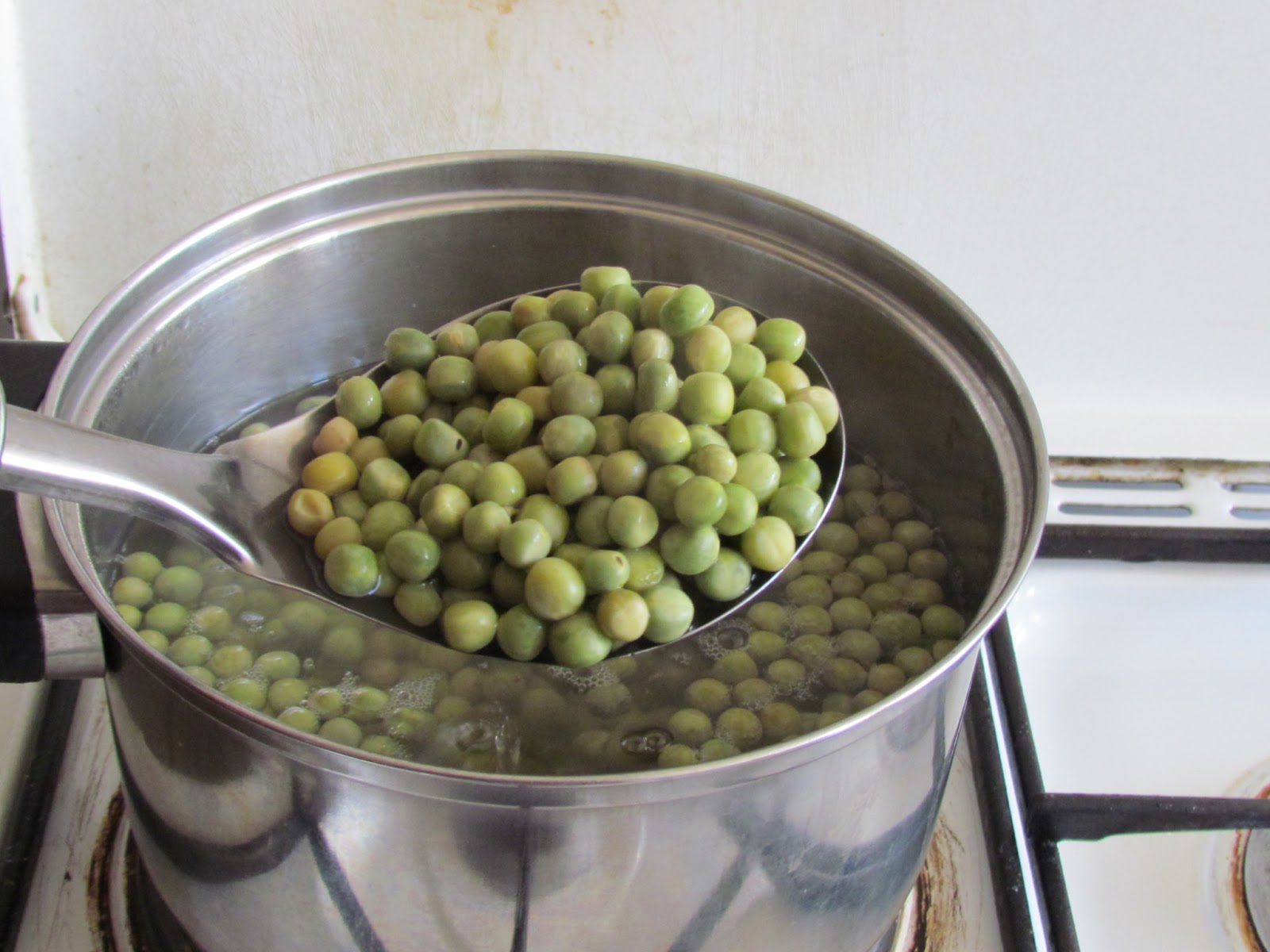 With Love from Mom's Kitchen How to Preserve Fresh Green Peas at home